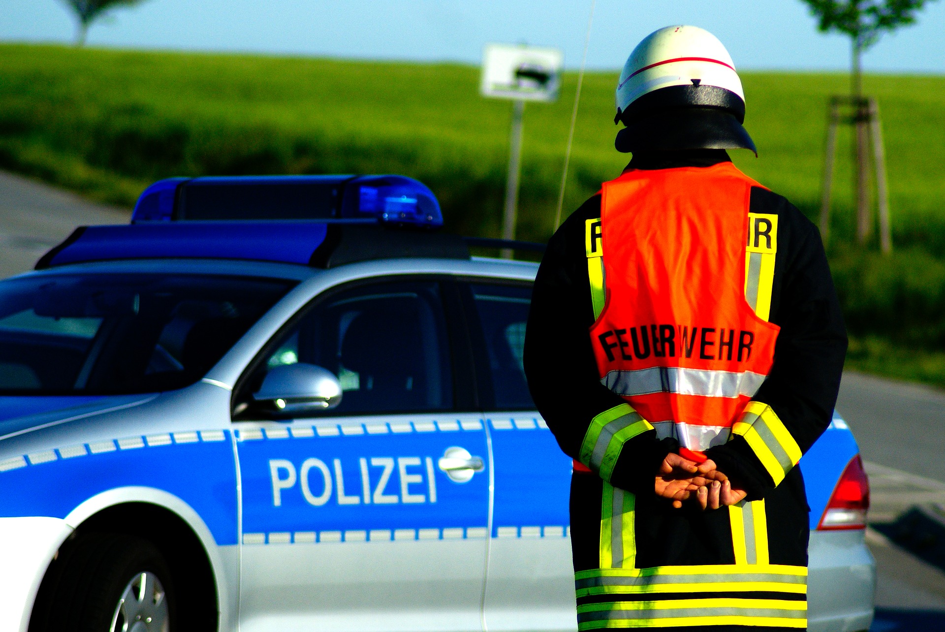 Symbolbild - Feuerwehreinsatz mit Polizei